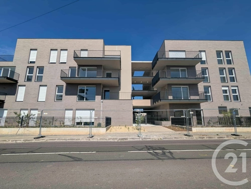 Image d'un appartement 2 pièces 38 m² à 860€ à aubergenville (78410)