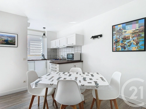 Image d'un appartement 2 pièces 42 m² à 225000€ à arzon (56640)