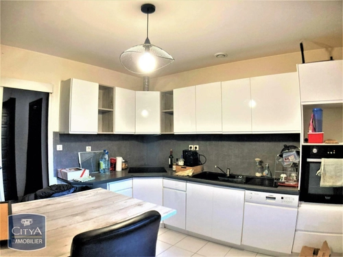 Image d'un maison 6 pièces 140 m² à 950€ à villemade (82130)