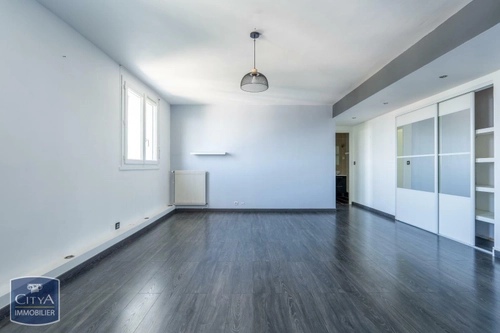 Image d'un appartement 2 pièces 54 m² à 147000€ à saint-cyr-sur-loire (37540)