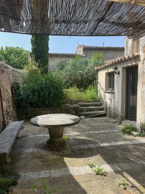 Image d'un maison 12 pièces 300 m² à 410000€ à saint-hippolyte-du-fort (30170)