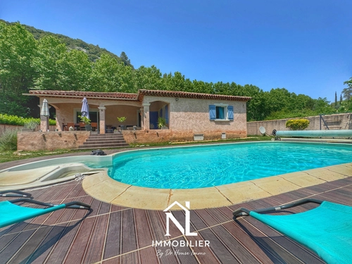 Image d'un maison 6 pièces 179 m² à 589000€ à méounes-lès-montrieux (83136)