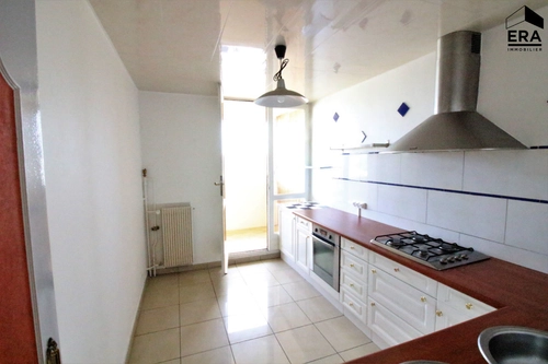 Image d'un appartement 4 pièces 75 m² à 795€ à saint-pierre-des-corps (37700)
