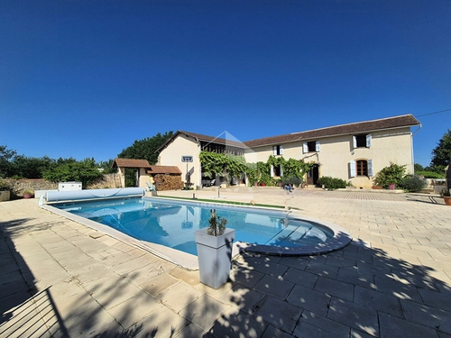 Image d'un maison 9 pièces 323 m² à 430000€ à montégut-arros (32730)