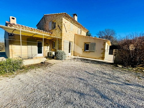 Image d'un maison meublée 6 pièces 107 m² à 2200€ à rognes (13840)