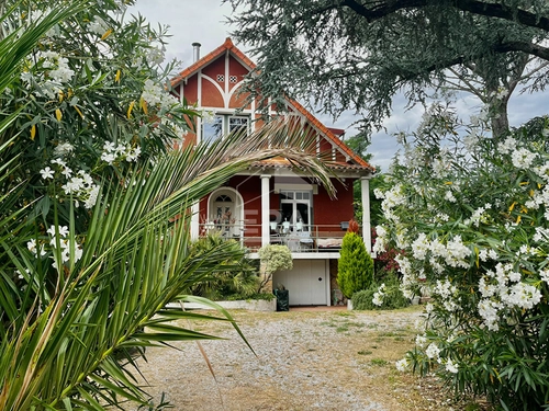 Image d'un maison 7 pièces 145 m² à 394000€ à gaillac (81600)