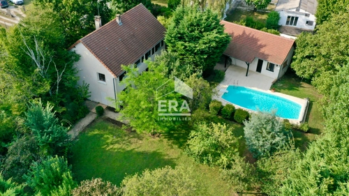 Image d'un maison 8 pièces 180 m² à 318000€ à bourges (18000)