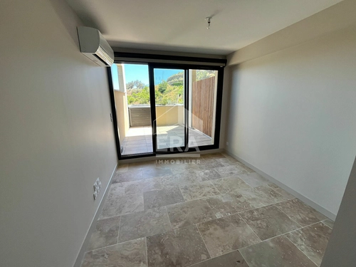 Image d'un appartement 1 pièce 31 m² à 700€ à collioure (66190)