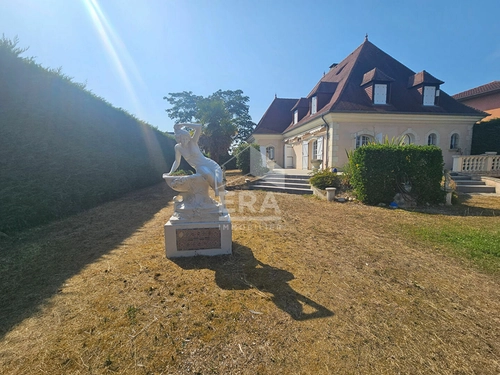 Image d'un maison 5 pièces 196 m² à 422000€ à tarbes (65000)