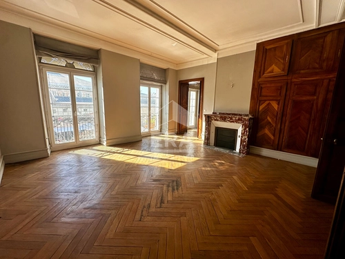Image d'un appartement 5 pièces 319 m² à 348500€ à tarbes (65000)