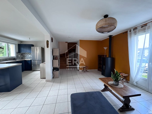 Image d'un maison meublée 4 pièces 94 m² à 1300€ à orléans (45100)