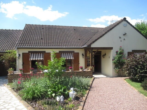 Image d'un maison 5 pièces 100 m² à 343000€ à bréval (78980)