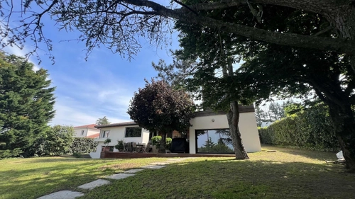 Image d'un maison 7 pièces 250 m² à 849000€ à lissieu (69380)