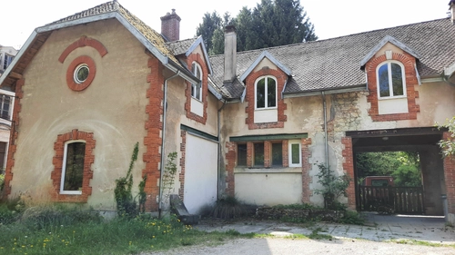 Image d'un maison 8 pièces 300 m² à 420000€ à neuville-sur-ain (01160)