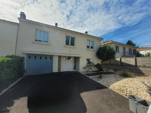 Image d'un maison 5 pièces 112 m² à 1200€ à la roche-sur-yon (85000)