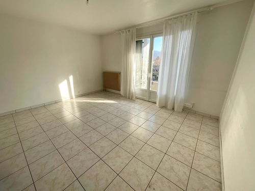 Image d'un appartement 2 pièces 40 m² à 700€ à saint-martin-d'hères (38400)