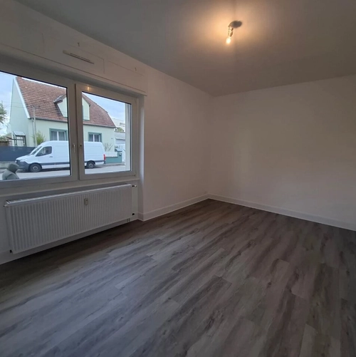 Image d'un appartement 4 pièces 73 m² à 1050€ à souffelweyersheim (67460)