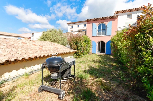 Image d'un appartement 3 pièces 69 m² à 399000€ à grimaud (83310)