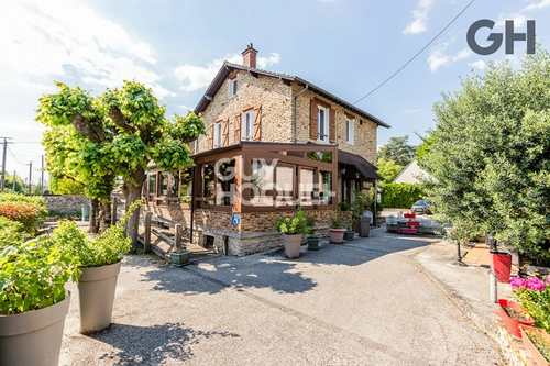 Image d'un maison 10 pièces 289 m² à 450000€ à chartrettes (77590)