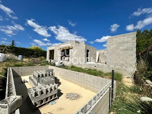 Image d'un maison 5 pièces 140 m² à 250000€ à l'isle-sur-la-sorgue (84800)