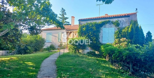 Image d'un maison 6 pièces 220 m² à 399900€ à marans (49500)