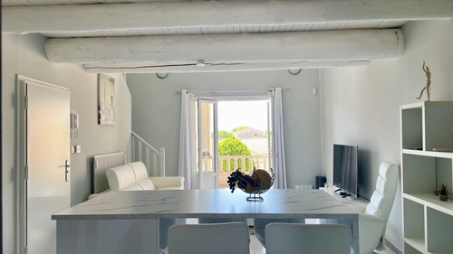 Image d'un appartement 5 pièces 112 m² à 275000€ à monteux (84170)