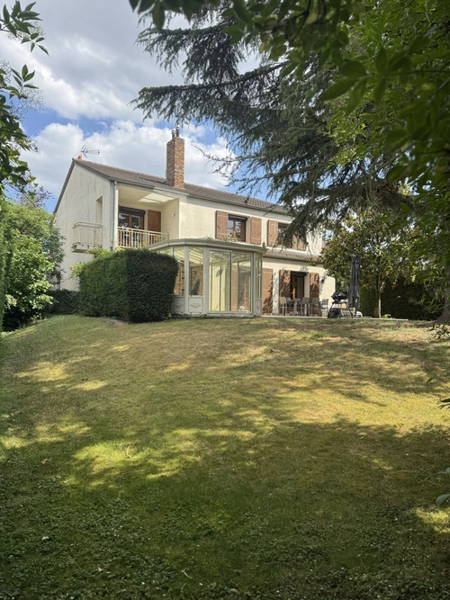 Image d'un maison 9 pièces 242 m² à 682500€ à aulnay-sous-bois (93600)