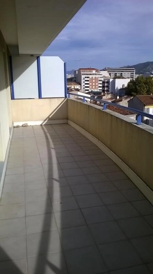 Image d'un appartement 2 pièces 45 m² à 722€ à marseille 8ème (13008)
