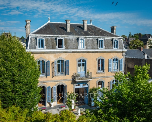 Image d'un maison 15 pièces 450 m² à 950000€ à mayenne (53100)