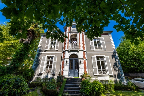 Image d'un maison 13 pièces 408 m² à 1440000€ à pau (64000)