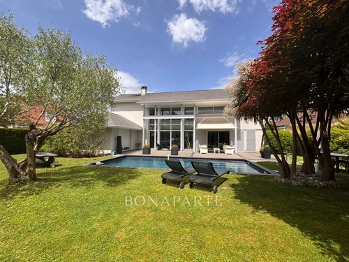 Image d'un maison 6 pièces 187 m² à 769000€ à idron (64320)