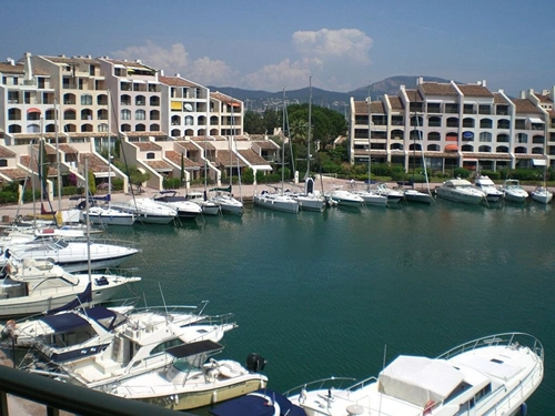 Image d'un appartement 3 pièces 72 m² à 499000€ à cogolin (83310)