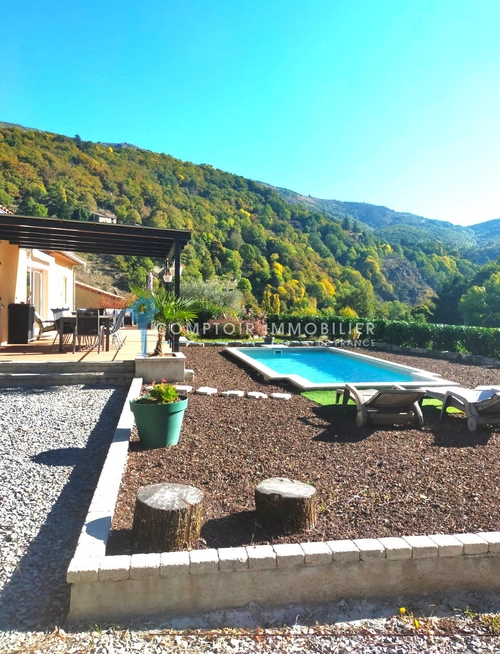 Image d'un maison 5 pièces 147 m² à 438900€ à burzet (07450)