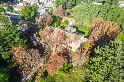 Image d'un maison 13 pièces 224 m² à 935000€ à ventabren (13122)