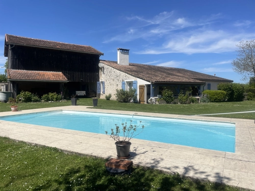 Image d'un maison 8 pièces 230 m² à 388500€ à tonneins (47400)