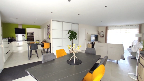 Image d'un maison 4 pièces 108 m² à 364000€ à nozay (10700)