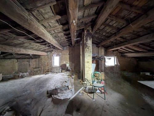 Image d'un appartement 2 pièces 160 m² à 85000€ à andancette (26140)