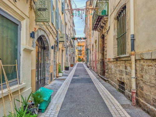 Image d'un appartement 1 pièce 21 m² à 89000€ à hyères (83400)