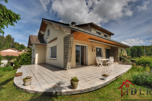 Image d'un maison 9 pièces 251 m² à 368000€ à oyonnax (01100)