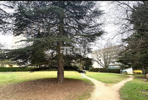 Image d'un appartement 5 pièces 112 m² à 168000€ à ris-orangis (91130)