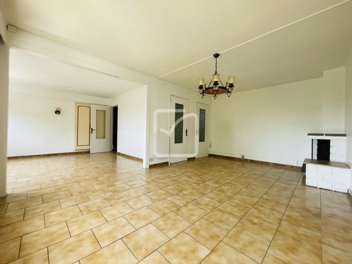 Image d'un appartement 4 pièces 98 m² à 85000€ à maubeuge (59600)