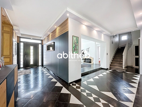 Image d'un maison 10 pièces 331 m² à 750000€ à roucourt (59169)