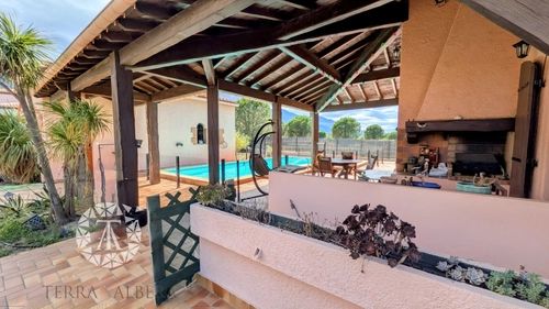 Image d'un maison 8 pièces 212 m² à 629000€ à sorède (66690)