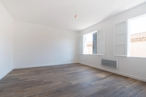 Image d'un appartement 3 pièces 63 m² à 837€ à toulon (83100)