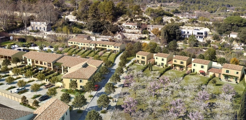 Image d'un maison 4 pièces 88 m² à 375000€ à cucuron (84160)