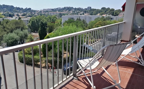 Image d'un appartement meublé 1 pièce 33 m² à 563€ à toulon (83100)