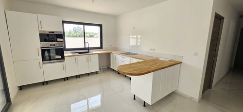 Image d'un maison 4 pièces 115 m² à 480000€ à garéoult (83136)