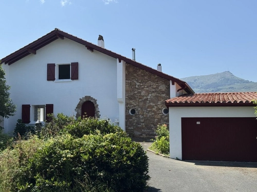 Image d'un maison 5 pièces 190 m² à 1375000€ à ascain (64310)