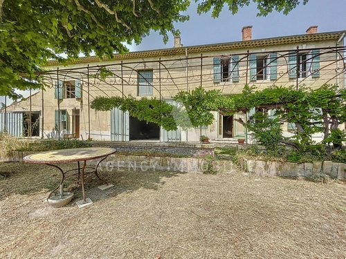 Image d'un maison 9 pièces 263 m² à 750000€ à noves (13550)