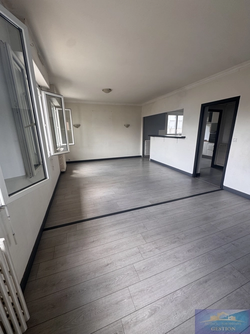 Image d'un appartement 4 pièces 108 m² à 136000€ à lourdes (65100)